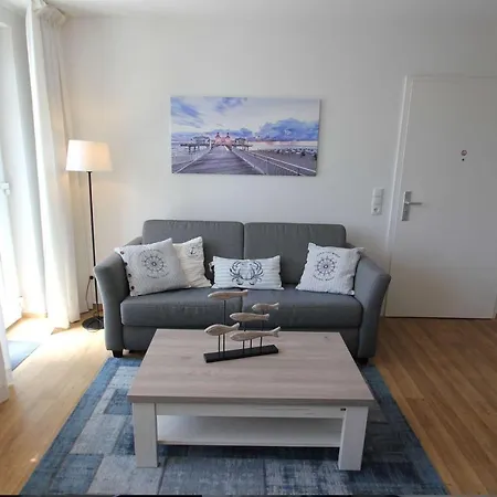 Apartment Mit Schwimmbadnutzung In Sellin - Haus Strandeck 14 *